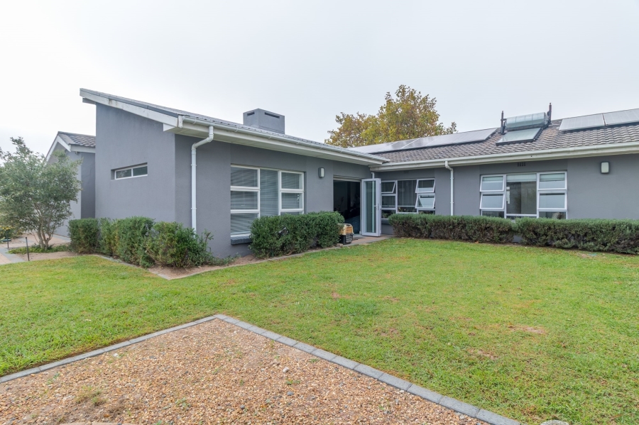 4 Bedroom Property for Sale in Schoongezicht Western Cape